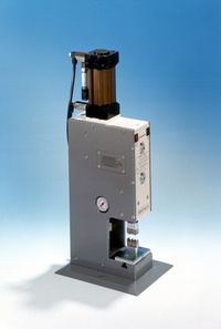 Crimpmaschine Safecrimp Telegärtner